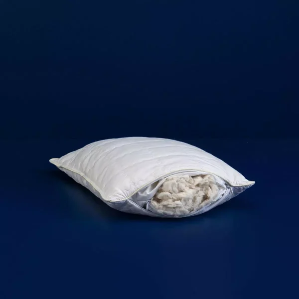 Doğal pamuk bebek yastığı. Bebeğiniz için sağlıklı uyku ürünleri Hälsa'da. %100 doğal pamuk kumaş. Sertifikalı uyku ürünleri.